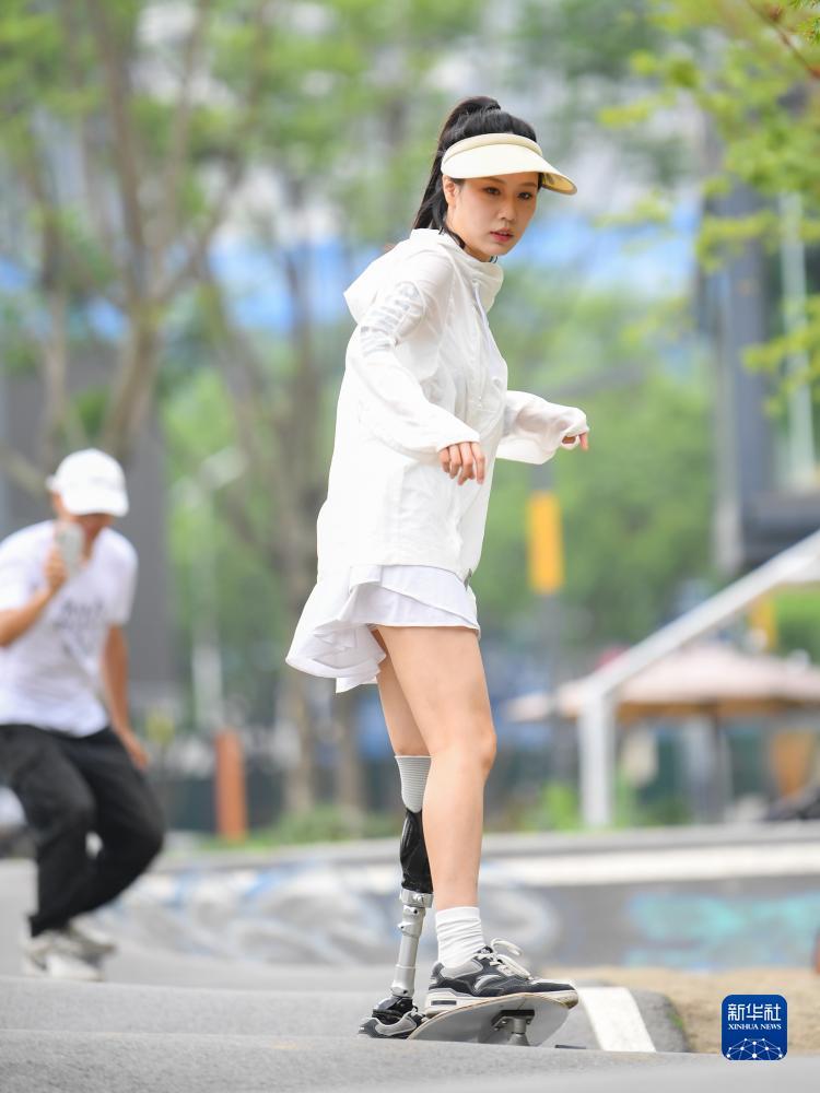 问鼎28官网